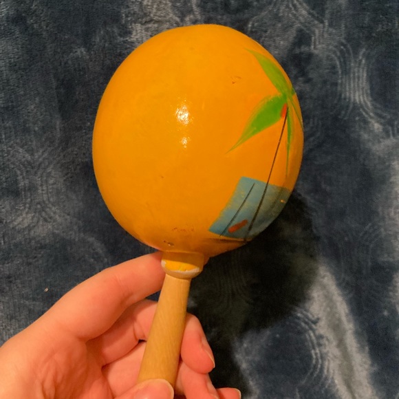 Novelty Yellow Maraca Shaker - Yellow, Beach Sunset, Palm Tree - Picture 6 of 16